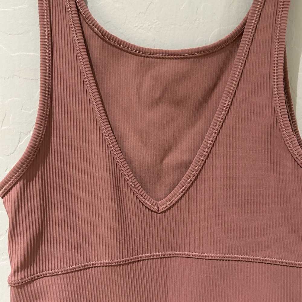 Lululemon Ribbed Pink Top - Picture 3 of 4